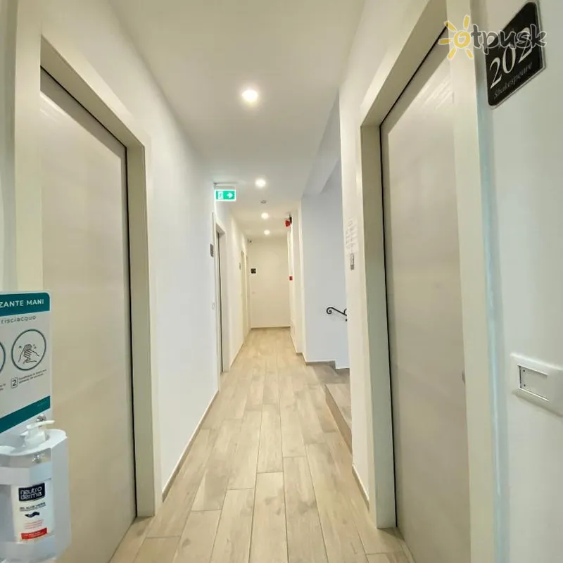 Фото отеля Bed & Book Hotel 2* Ріміні Італія лобі та інтер'єр