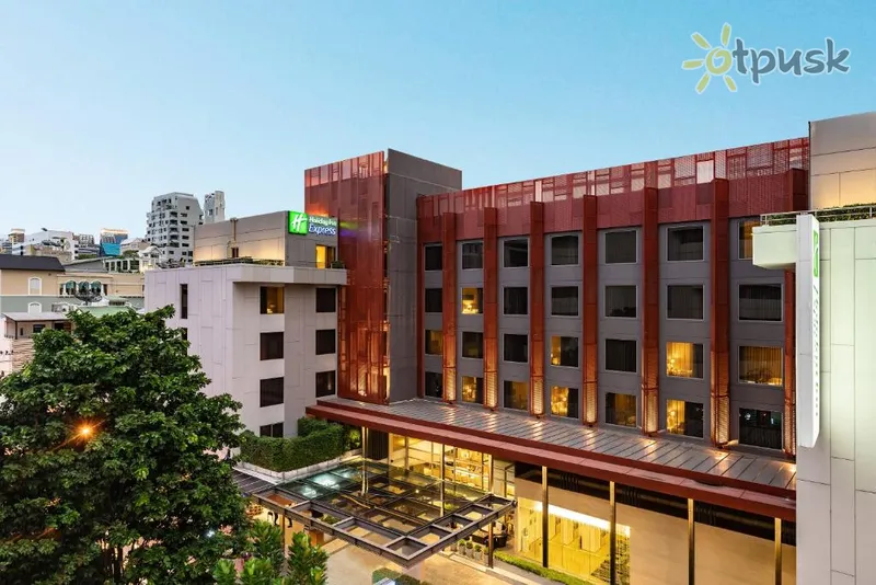 Фото отеля Holiday Inn Express Bangkok Sathorn 4* Бангкок Таиланд