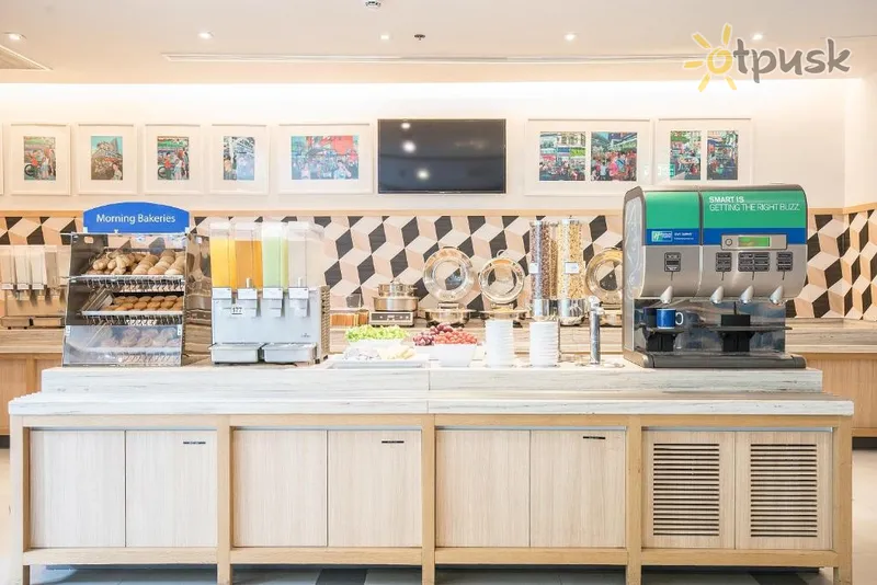 Фото отеля Holiday Inn Express Bangkok Sathorn 4* Бангкок Таиланд