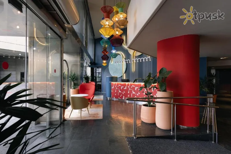 Фото отеля Indigo Barcelona Plaza Espana by IHG Hotel 4* Барселона Испания лобби и интерьер