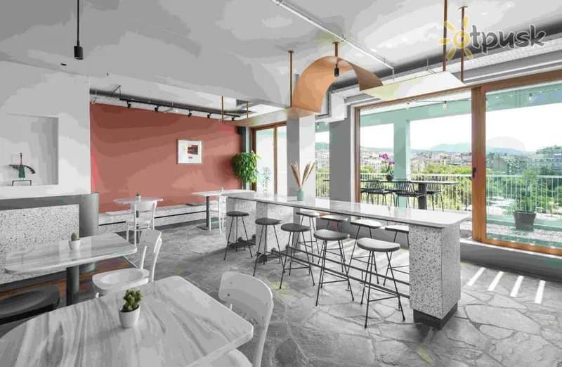 Фото отеля Zeus Is Loose Hostel 3* Салоніки Греція бари та ресторани