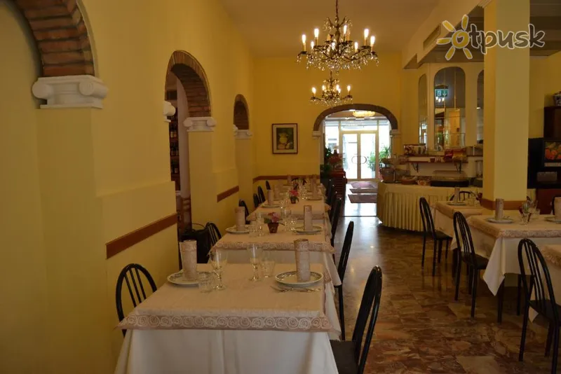 Фото отеля Vergilius Hotel 3* Ріміні Італія бари та ресторани