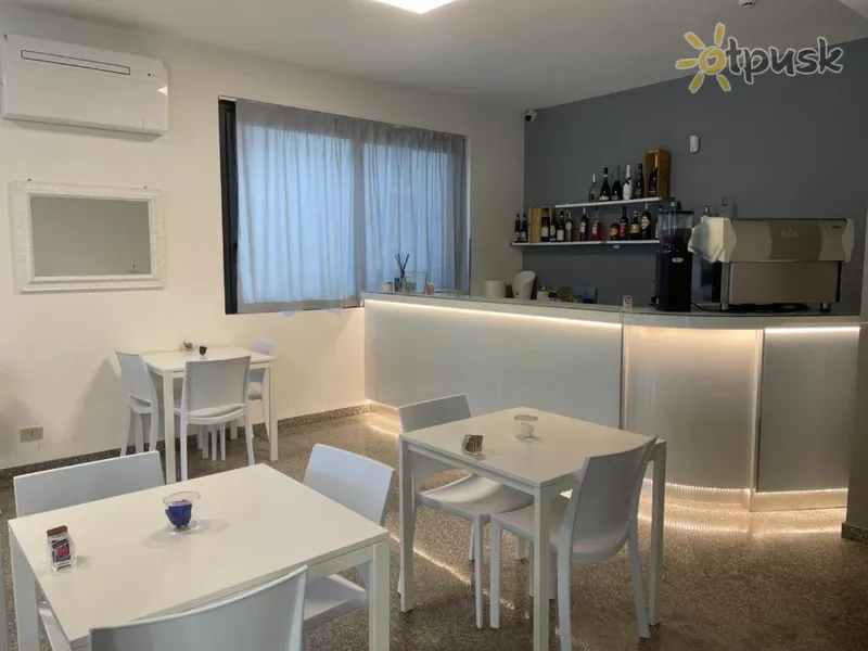 Фото отеля The Sea Hotel 2* Римини Италия бары и рестораны