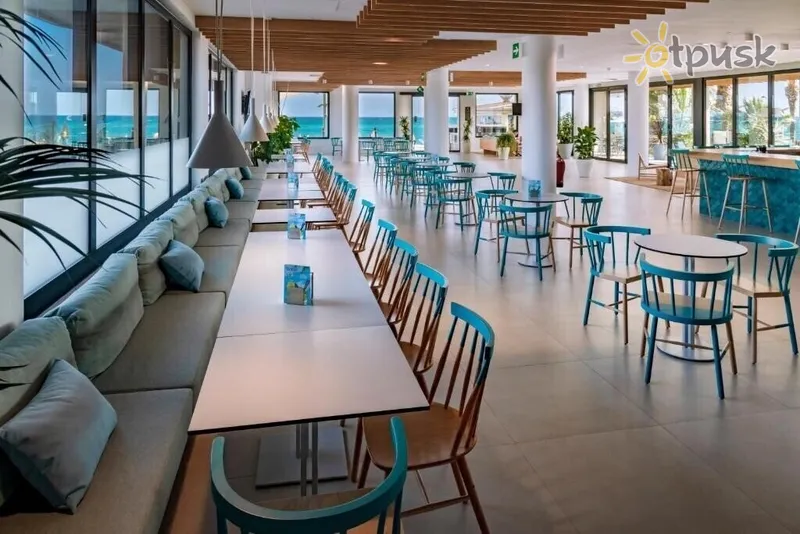 Фото отеля Caprici Beach Hotel & Spa 4* Коста Дель Маресме Испания бары и рестораны