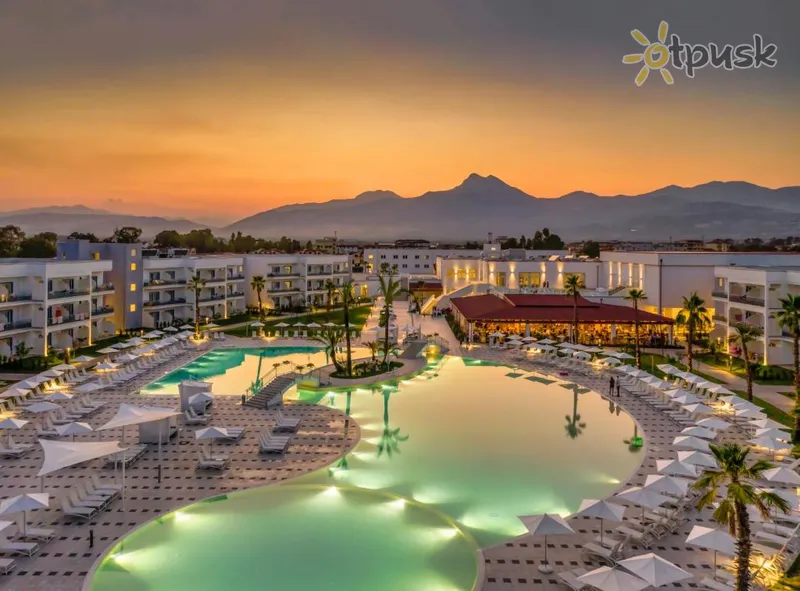 Фото отеля Maritim Resort Calabria 5* Калабрия Италия экстерьер и бассейны