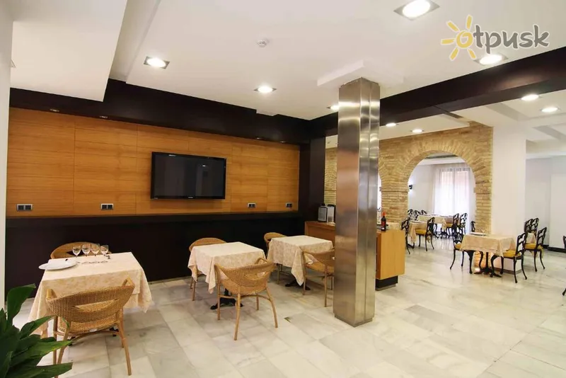 Фото отеля San Gil 4* Seviļa Spānija bāri un restorāni