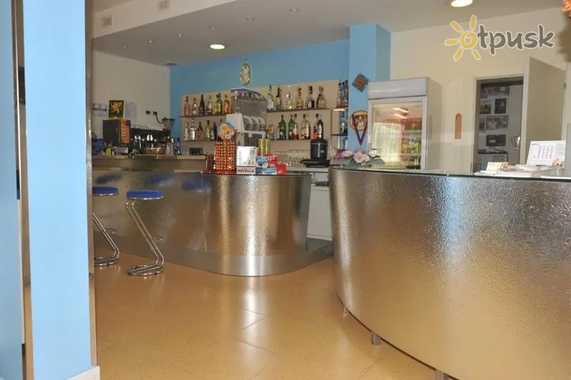 Фото отеля Metron Hotel 3* Rimini Itālija bāri un restorāni