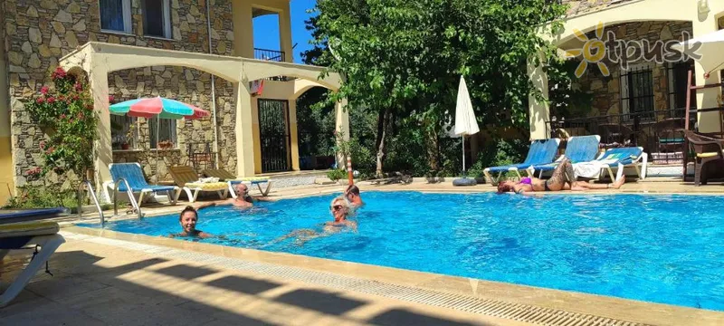 Фото отеля Cilek's Apart Otel 3* Фетхие Турция экстерьер и бассейны