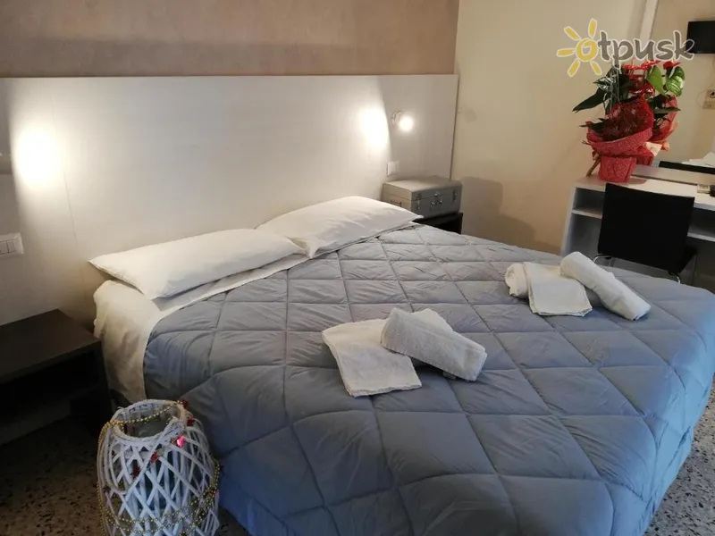 Фото отеля Tosi Riccione Hotel 2* Riminis Italija numeriai