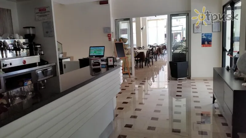 Фото отеля Tosi Riccione Hotel 2* Riminis Italija fojė ir interjeras