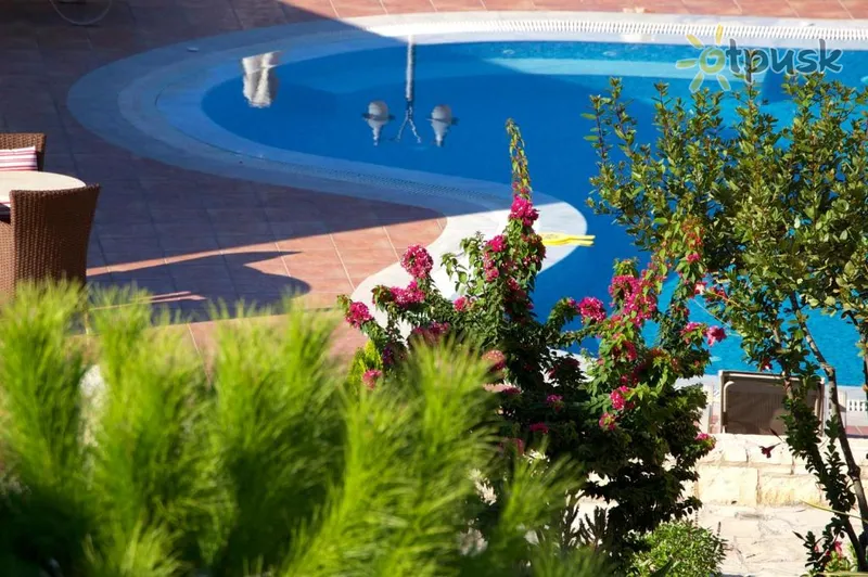 Фото отеля Pilot's Villas Luxury Suites 4* Kreta – Heraklionas Graikija išorė ir baseinai
