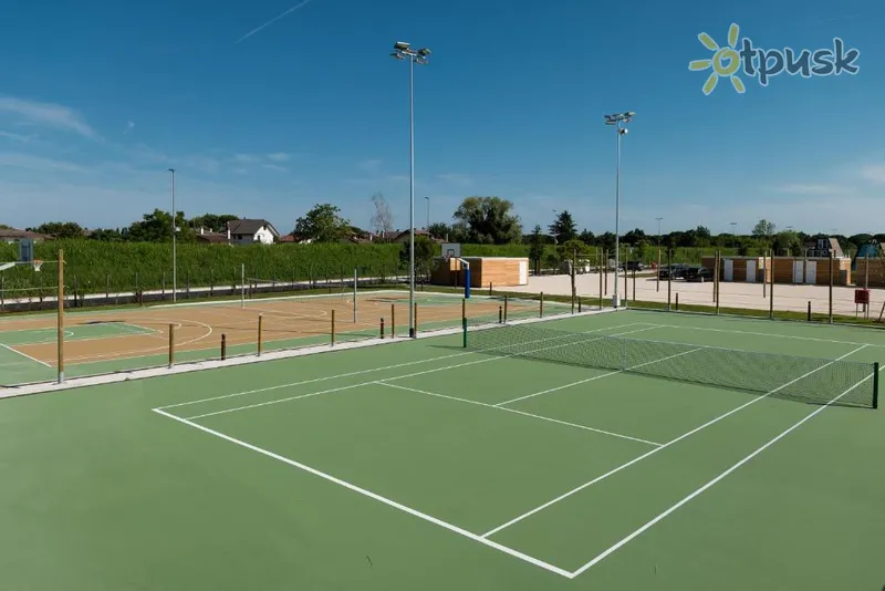 Фото отеля Marina Azzurra Resort 4* Удине Италия