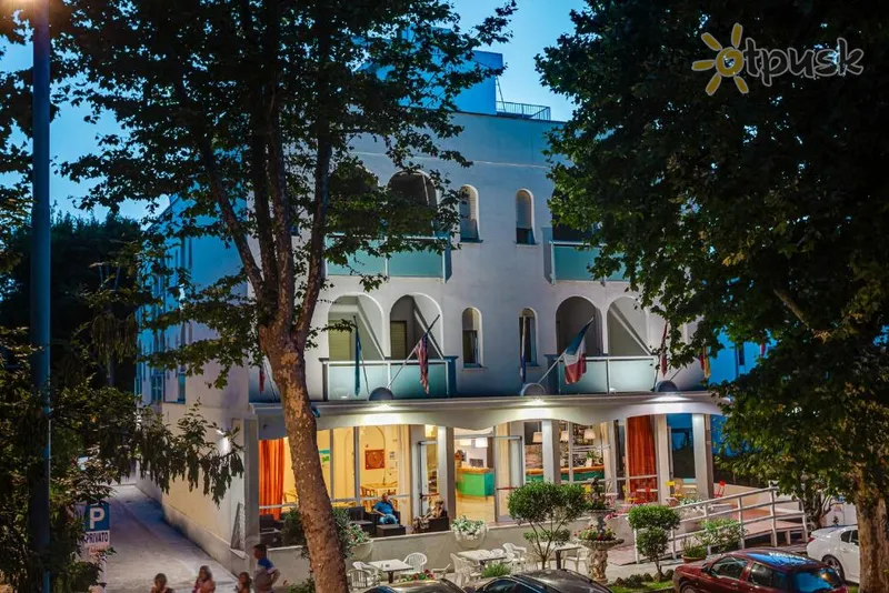 Фото отеля Admiral Hotel 3* Римини Италия экстерьер и бассейны