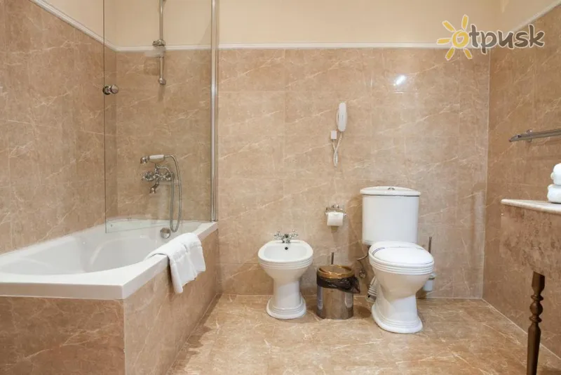 Фото отеля Royal Hotel & SPA Geneva 4* Трускавец Украина