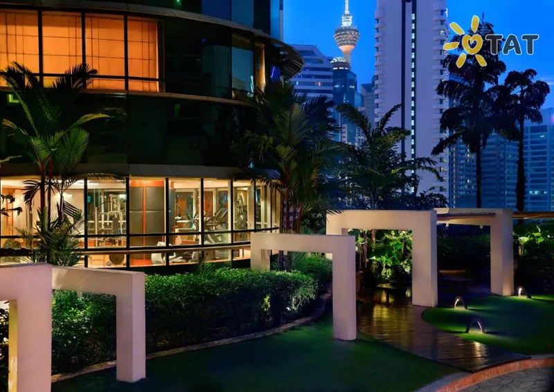 Фото отеля Pullman Kuala Lumpur City Centre Hotel & Residences 5* Куала-Лумпур Малайзия