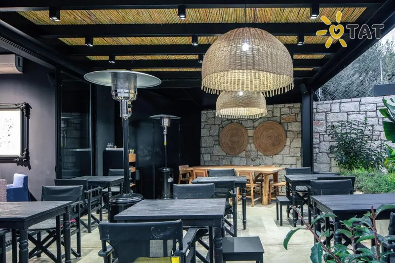 Фото отеля Chapter 02 Gallery Suites 4* о. Крит – Ираклион Греция экстерьер и бассейны