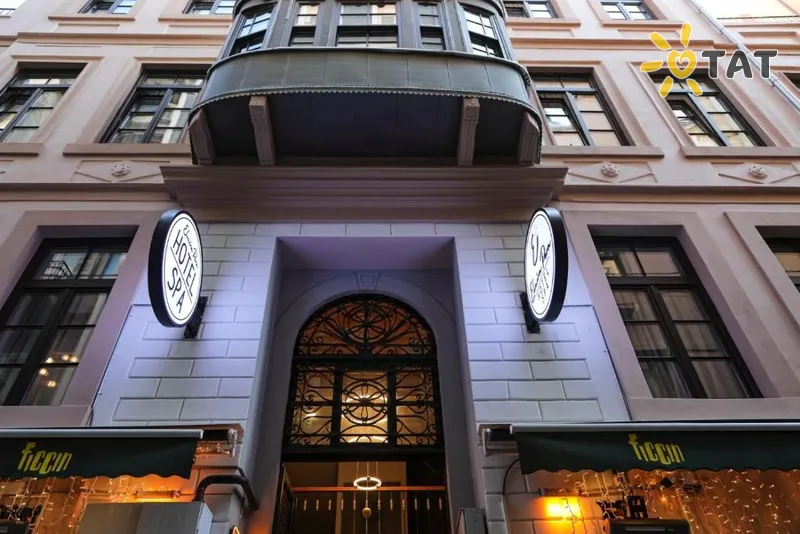 Фото отеля Elmira Pera Hotel & Spa 3* Стамбул Турция экстерьер и бассейны