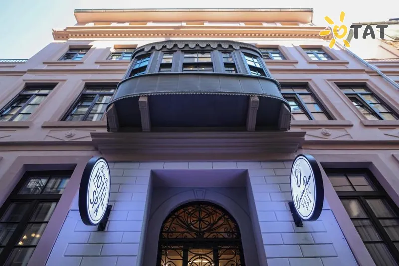 Фото отеля Elmira Pera Hotel & Spa 3* Стамбул Турция экстерьер и бассейны