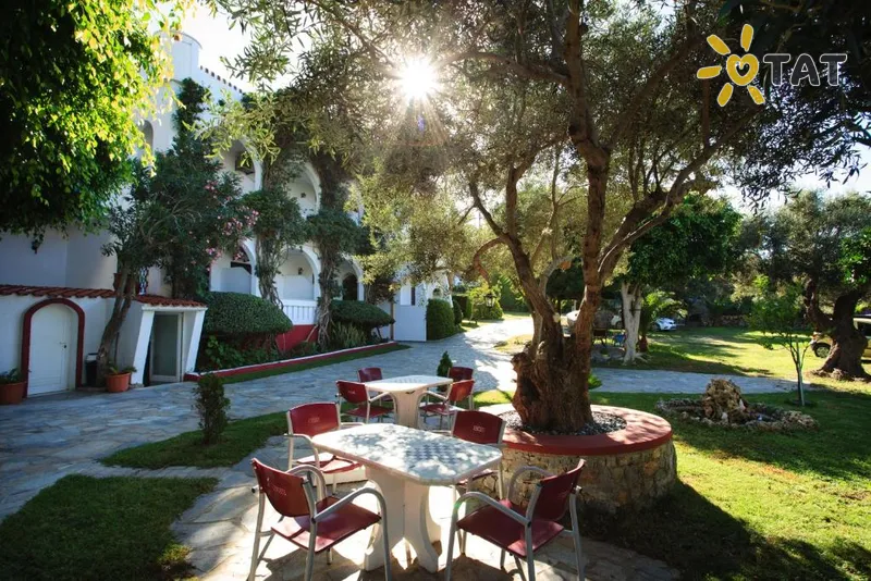 Фото отеля Castello Verde Plakias 3* par. Krēta - Retimno Grieķija ārpuse un baseini