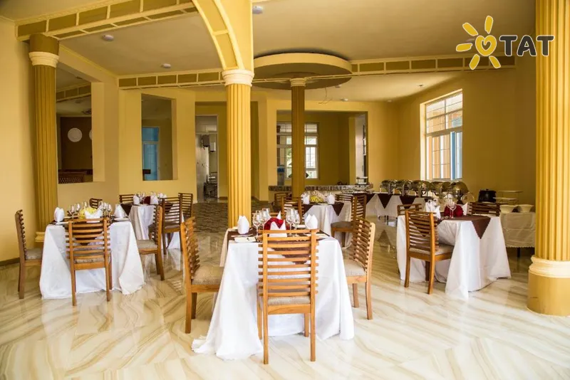 Фото отеля Masailand Safari & Lodge 3* Аруша Танзания бары и рестораны