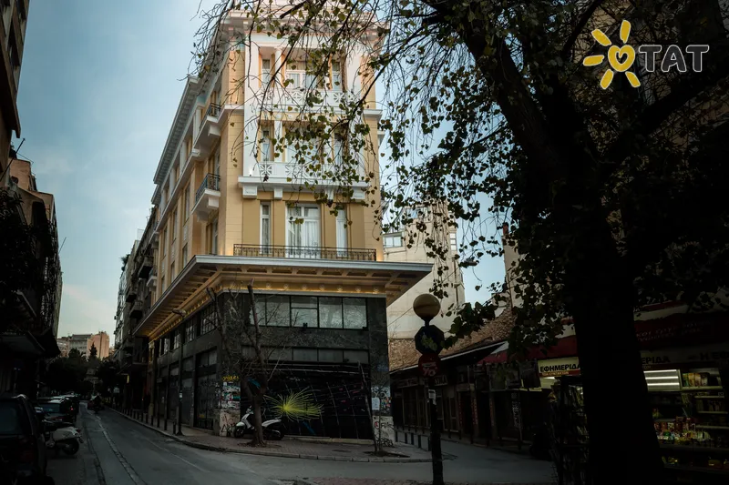 Фото отеля Athens Mansion Luxury Suites 4* Atēnas Grieķija ārpuse un baseini