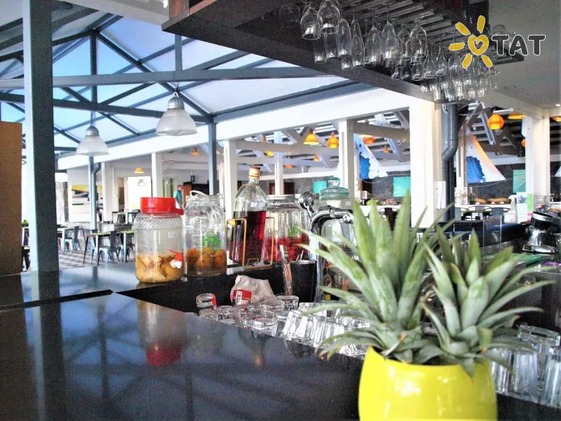Фото отеля les Aigrettes Hotel 2* apie. Reinjona Prancūzija barai ir restoranai