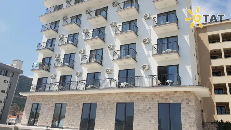 Фото отеля Svarog Villa 3* Becici Melnkalne ārpuse un baseini