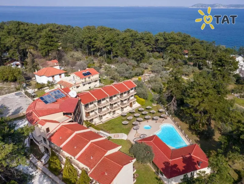 Фото отеля Four Seasons Hotel 3* Tasas Graikija išorė ir baseinai