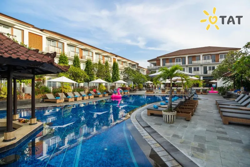 Фото отеля Kuta Beach Club Hotel 4* Кута (о. Бали) Индонезия экстерьер и бассейны