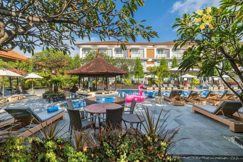 Фото отеля Kuta Beach Club Hotel 4* Кута (о. Бали) Индонезия экстерьер и бассейны