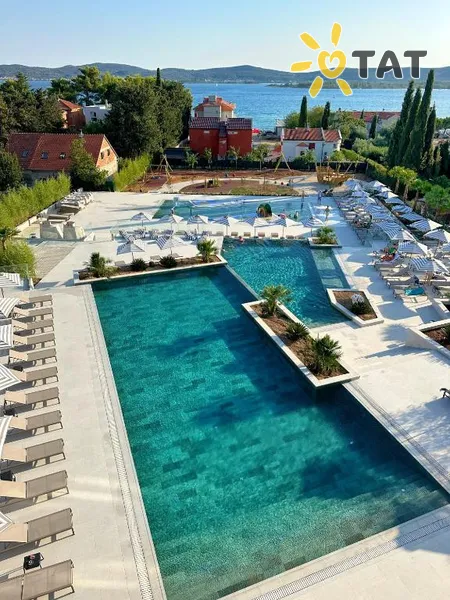 Фото отеля Molum Hotel & Residences 5* Задар Хорватия экстерьер и бассейны