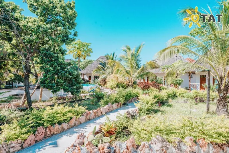 Фото отеля Bella Vista Resort Zanzibar 3* Кизимкази Танзания экстерьер и бассейны