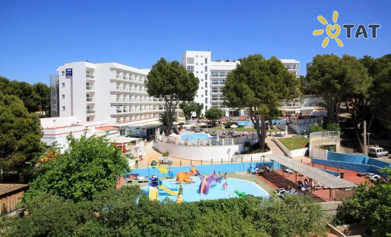 Фото отеля ILUNION Palmanova Mallorca 4* Maljorka Ispanija išorė ir baseinai