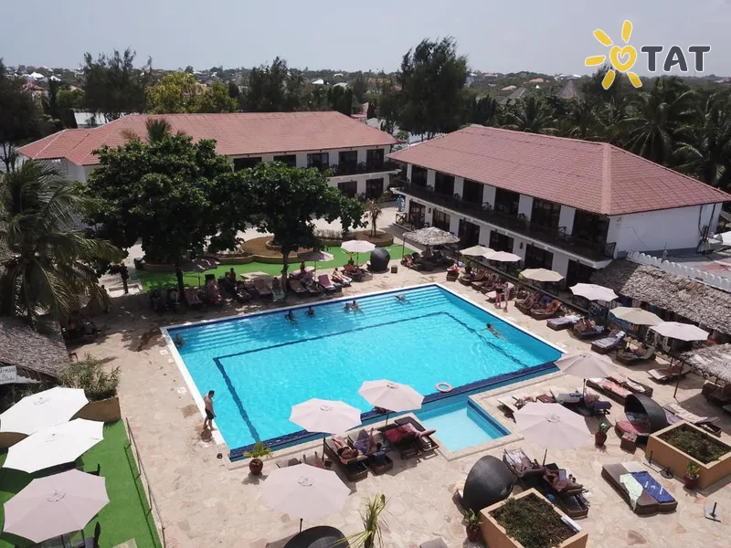 Фото отеля Amaan Bungalows Beach Resort 3* Nungwi Tanzanija išorė ir baseinai