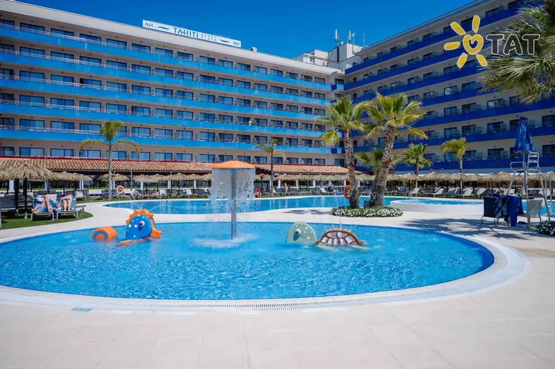 Фото отеля Tahiti Playa Hotel & Suites 4* Коста Дель Маресме Испания экстерьер и бассейны