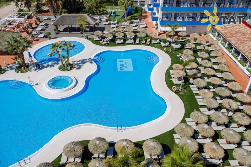 Фото отеля Tahiti Playa Hotel & Suites 4* Коста Дель Маресме Испания экстерьер и бассейны