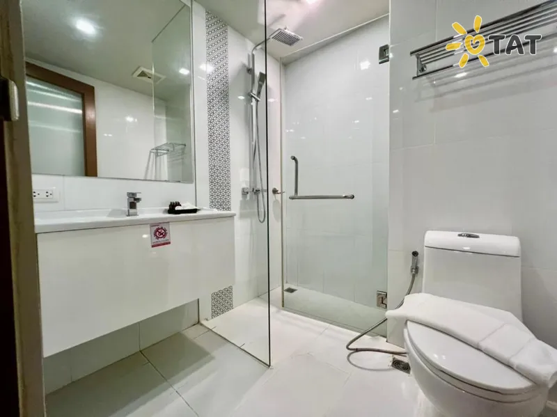 Фото отеля Centro One Patong 3* о. Пхукет Таиланд номера
