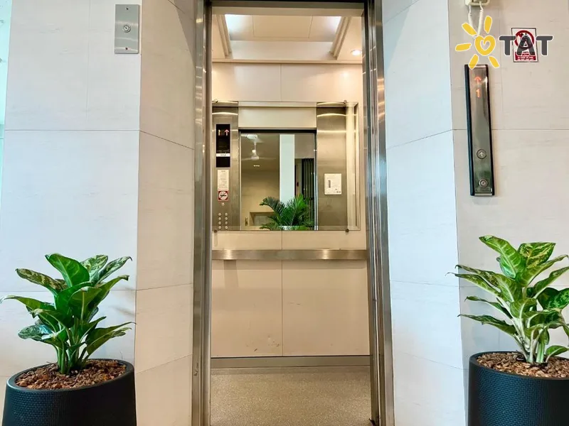 Фото отеля Centro One Patong 3* о. Пхукет Таиланд лобби и интерьер