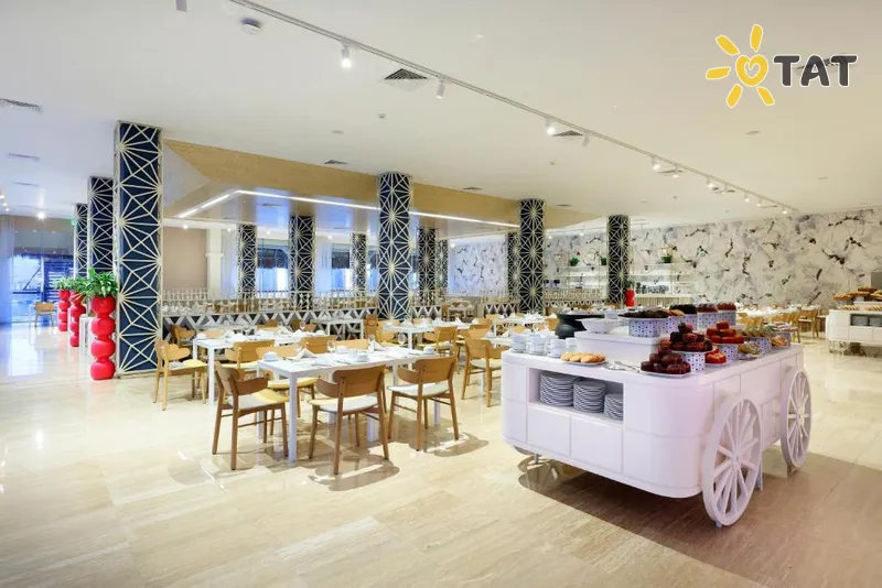 Фото отеля Family Selection at Grand Palladium Kantenah Resort & Spa 5* Plaja del Karmena Meksika bāri un restorāni
