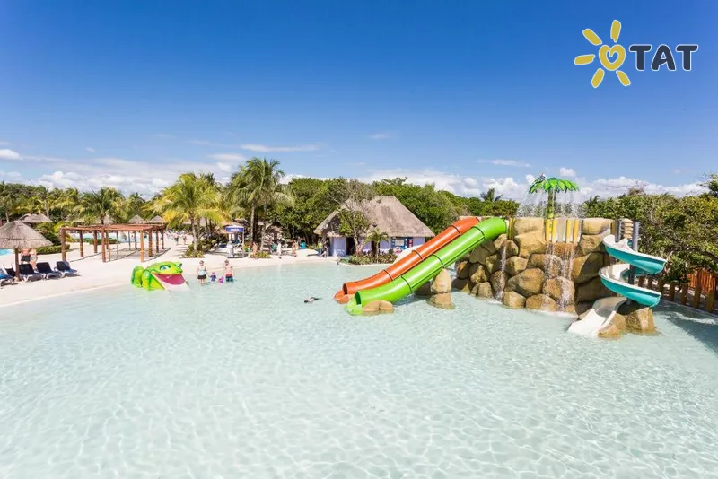 Фото отеля Family Selection at Grand Palladium Kantenah Resort & Spa 5* Plaja del Karmena Meksika akvaparks, slidkalniņi