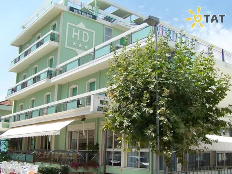 Фото отеля Dolores Rimini Hotel 3* Rimini Itālija ārpuse un baseini