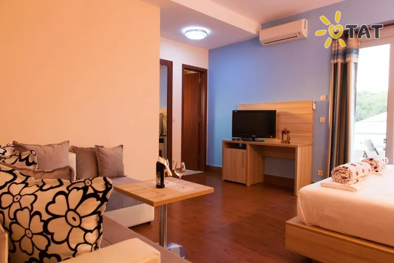 Фото отеля Blue Moon Hotel 4* Ulcinj Melnkalne cipariem