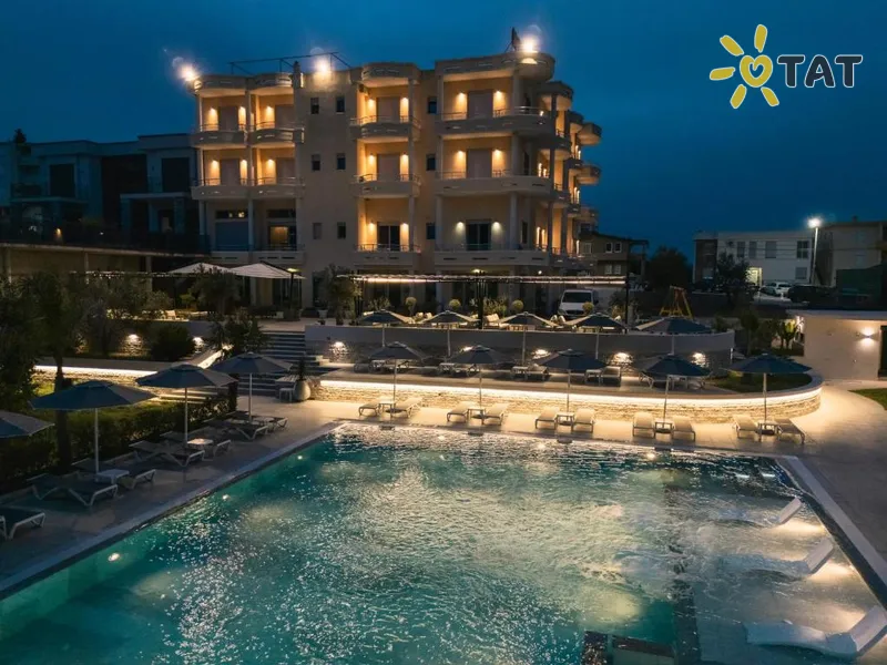 Фото отеля Blue Moon Hotel 4* Ulcinj Melnkalne ārpuse un baseini