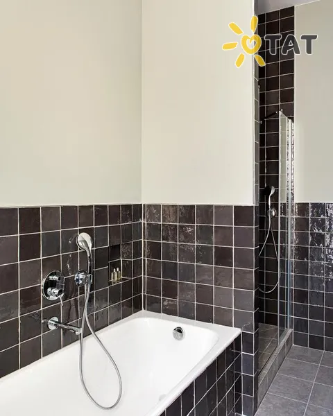 Фото отеля New Hotel Le Quai 3* Marseļa Francija cipariem