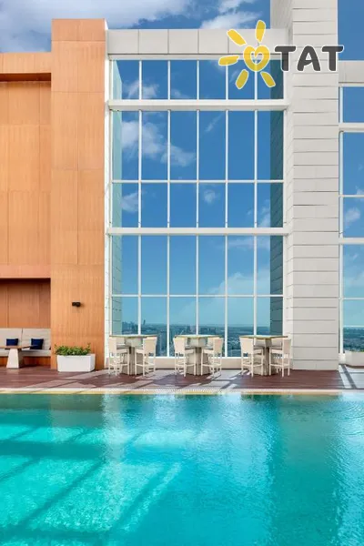 Фото отеля Marriott Executive Apartments Downtown Abu Dhabi 4* Абу Даби ОАЭ экстерьер и бассейны