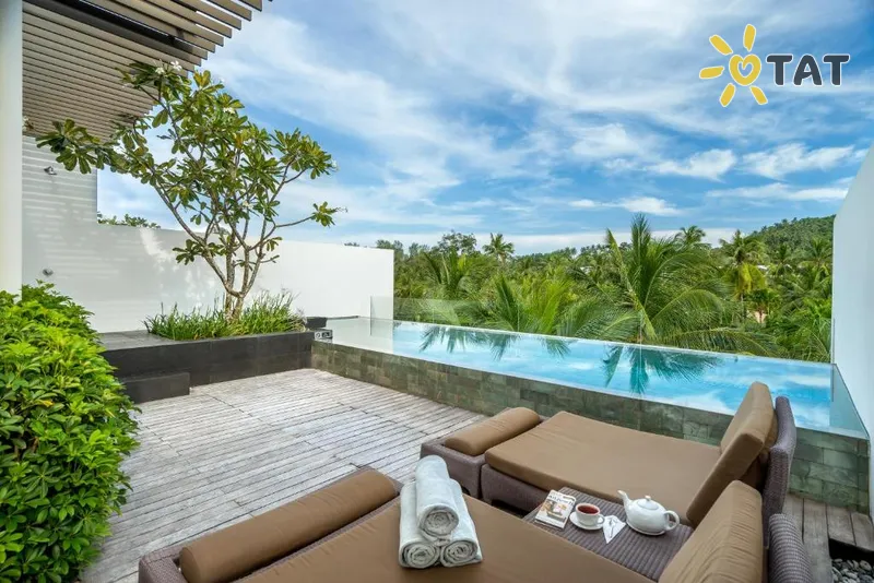 Фото отеля Twinpalms Surin Beach Phuket 5* о. Пхукет Таиланд экстерьер и бассейны