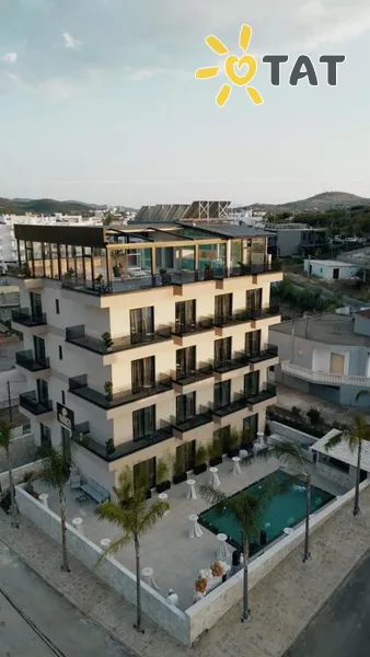 Фото отеля Natica Hotel 4* Ксамил Албания экстерьер и бассейны