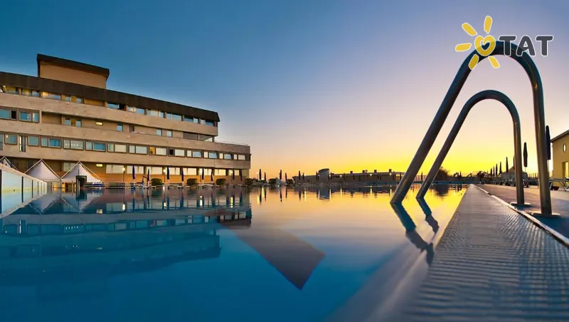 Фото отеля Grand Continental Hotel 4* Пиза Италия экстерьер и бассейны
