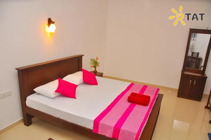 Фото отеля Hiru Resort Inn 2* Unavatuna Šrilanka cipariem