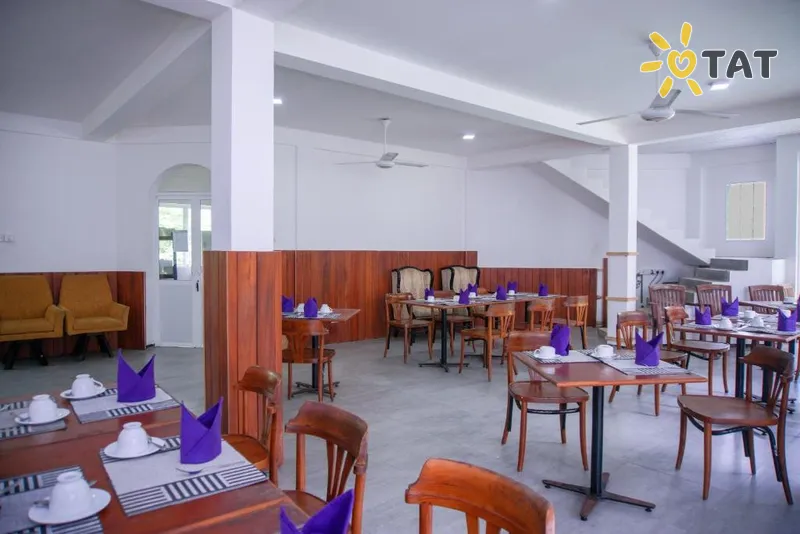 Фото отеля Blue Fox Hikkaduwa 3* Хиккадува Шри-Ланка бары и рестораны